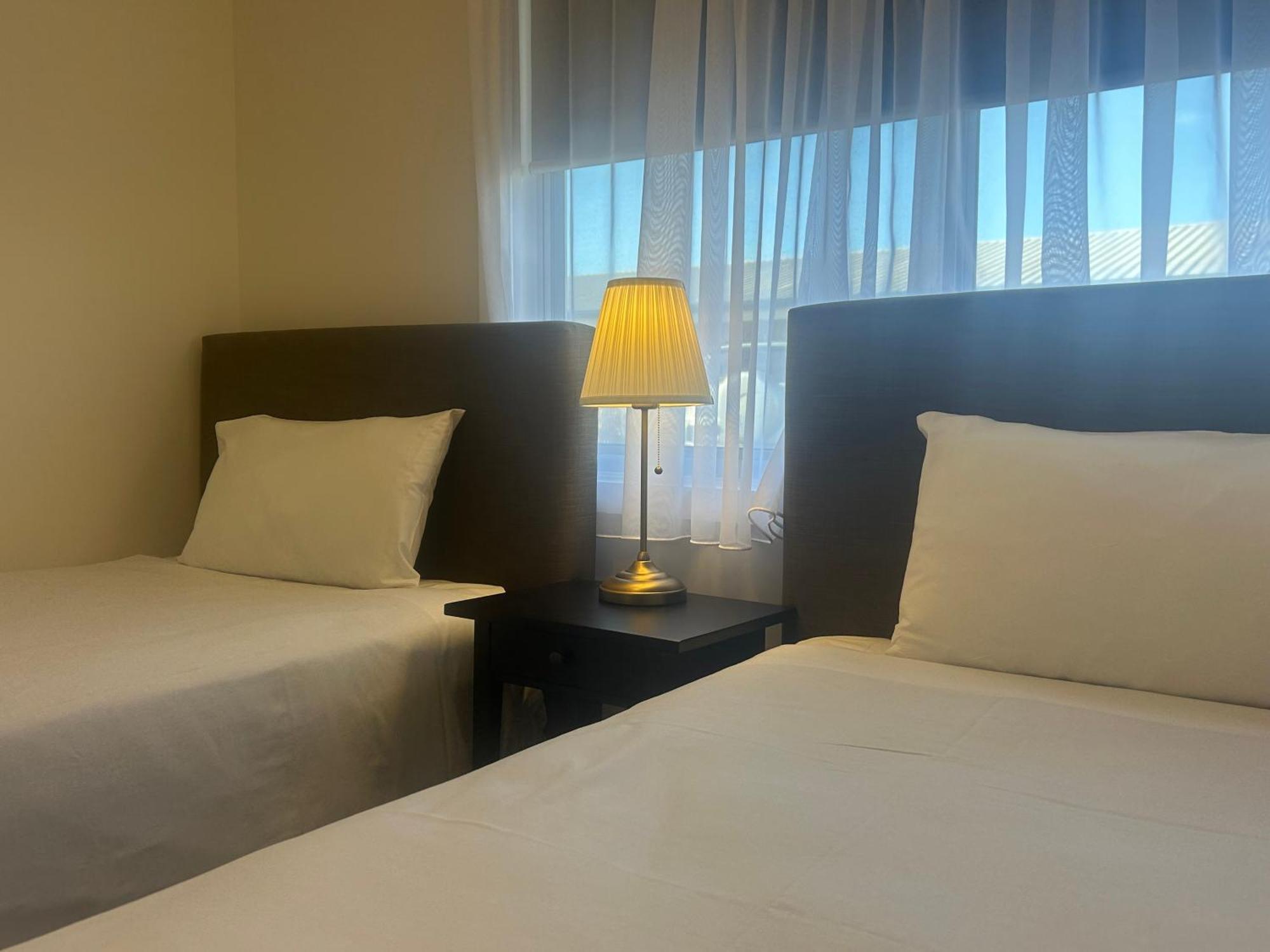湖景公寓汽车旅馆 罗布 外观 照片